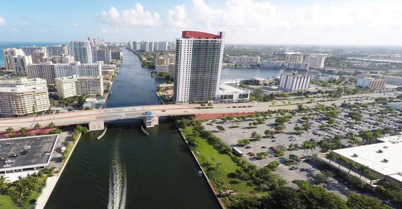 Beachwalk Resort & Condos Hallandale Beach Buitenkant foto