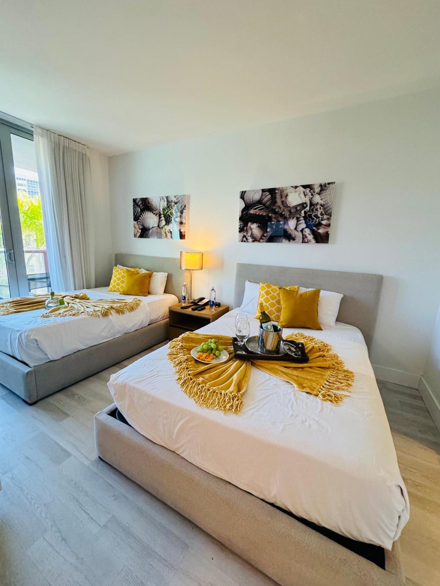 Beachwalk Resort & Condos Hallandale Beach Buitenkant foto