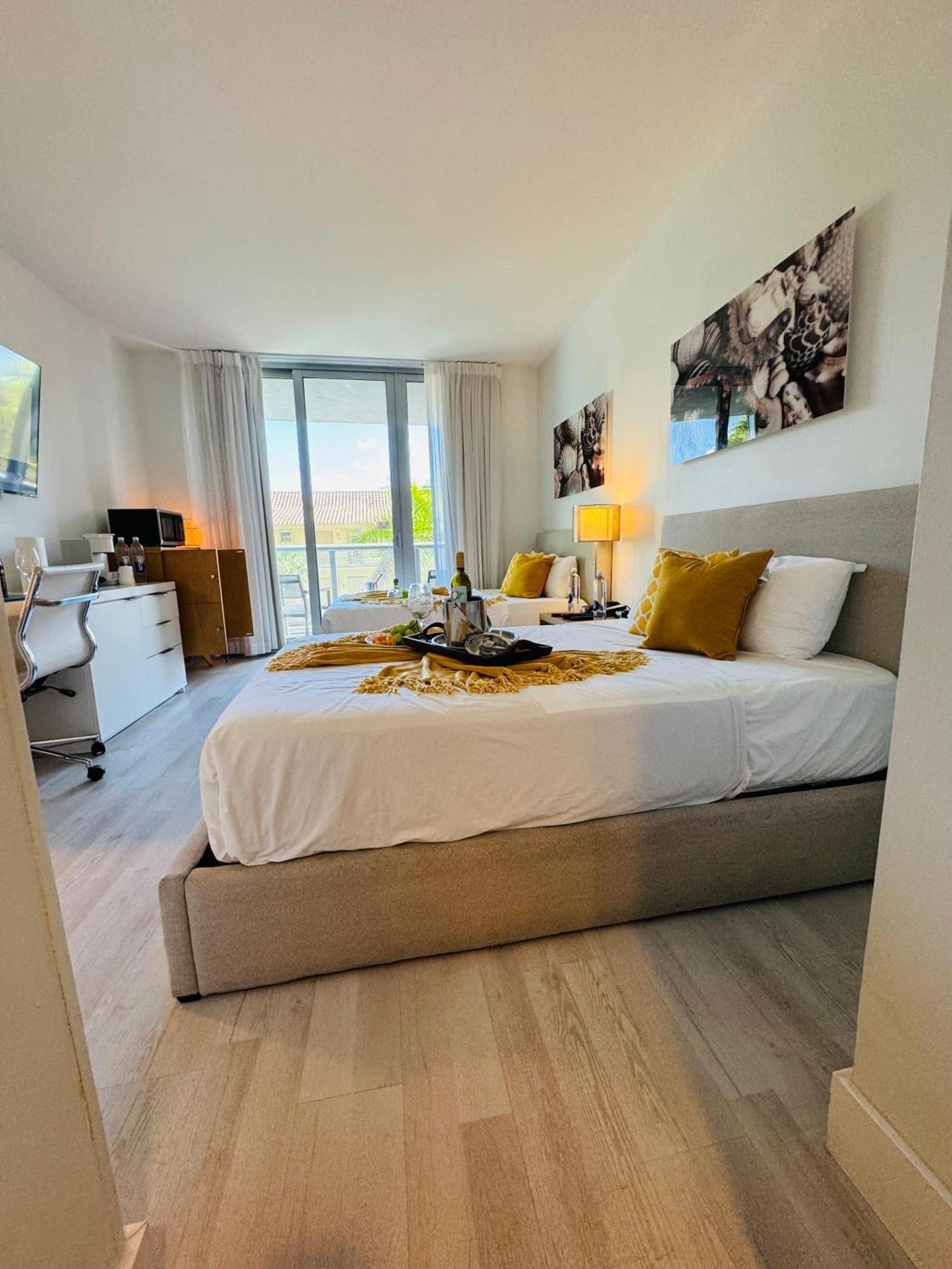 Beachwalk Resort & Condos Hallandale Beach Buitenkant foto