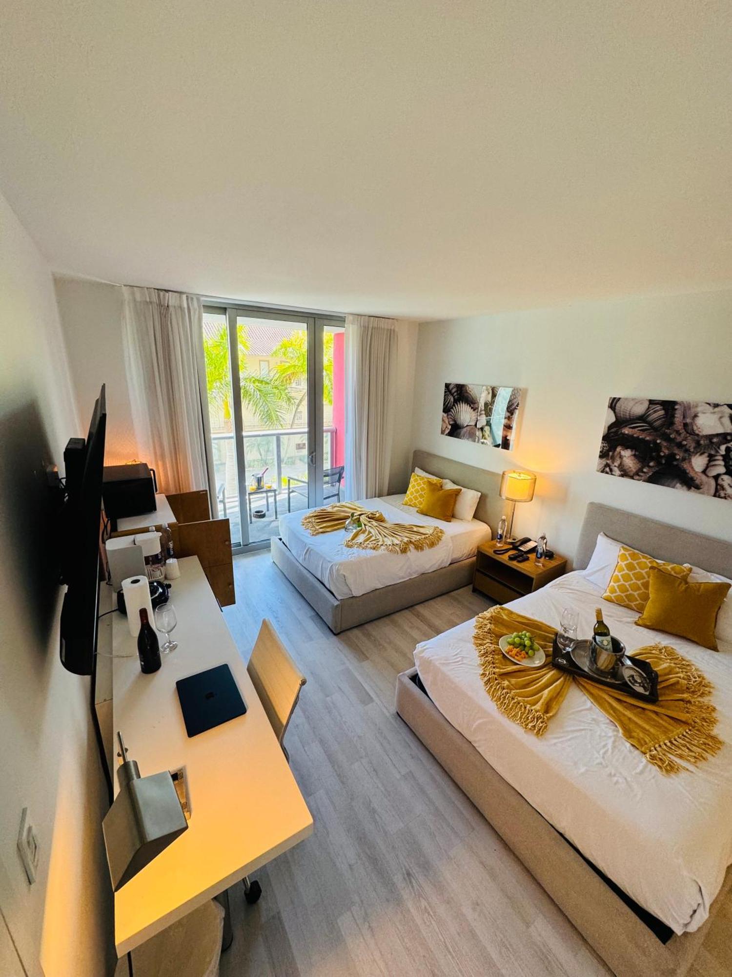 Beachwalk Resort & Condos Hallandale Beach Buitenkant foto