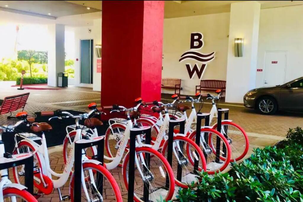 Beachwalk Resort & Condos Hallandale Beach Buitenkant foto