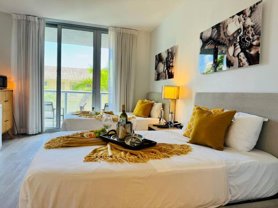 Beachwalk Resort & Condos Hallandale Beach Buitenkant foto