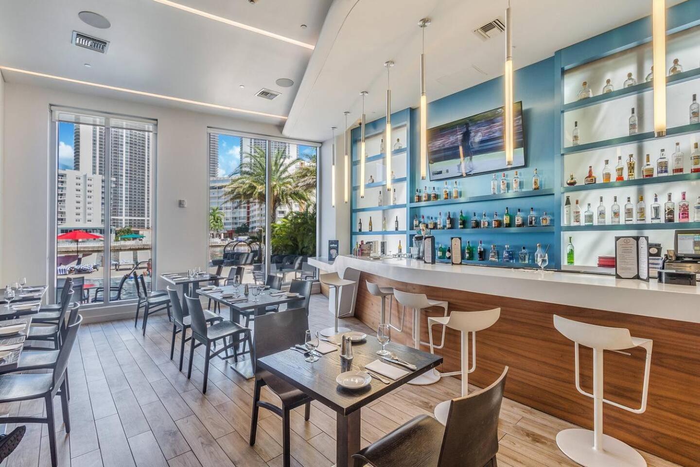 Beachwalk Resort & Condos Hallandale Beach Buitenkant foto
